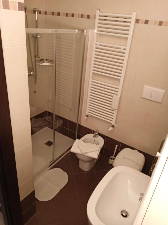 Suite Carpiano Melegnano Exteriör bild