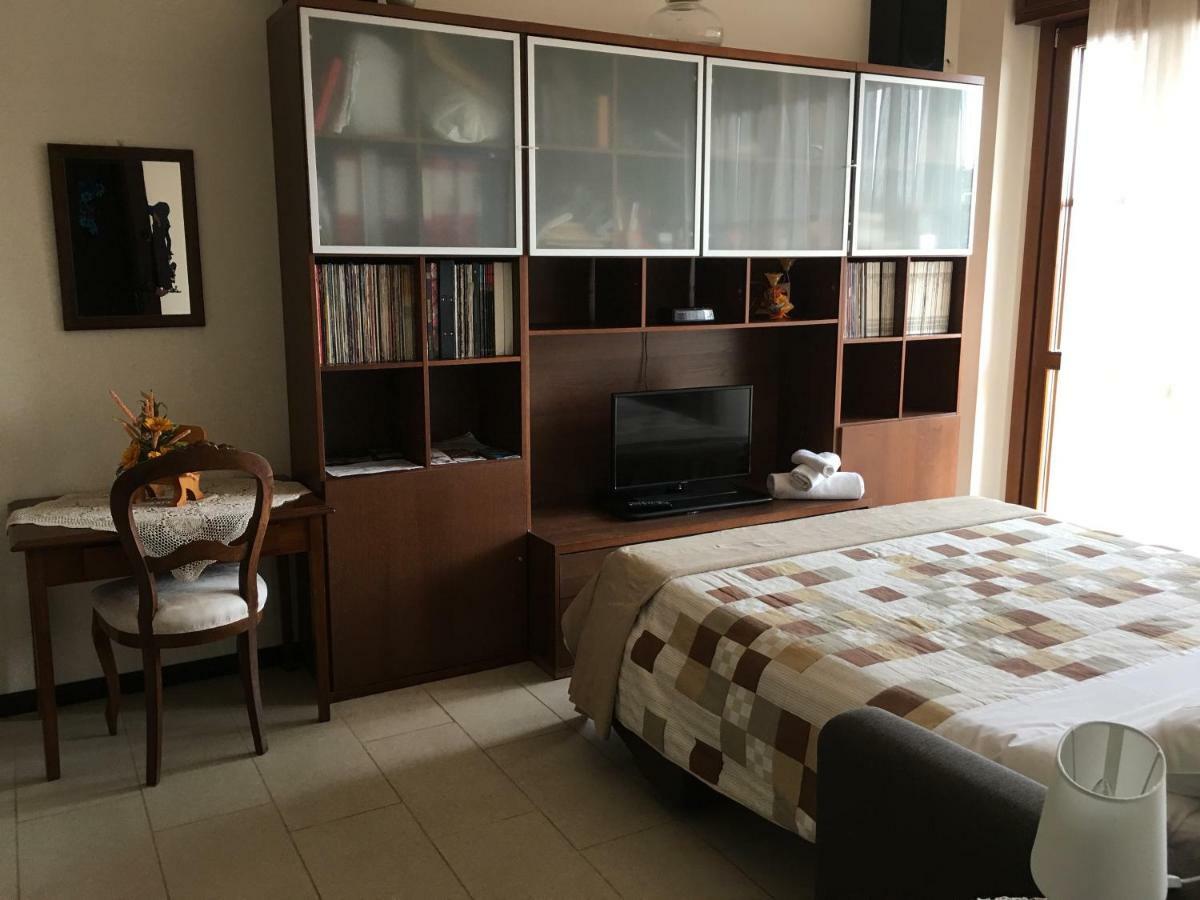 Suite Carpiano Melegnano Exteriör bild
